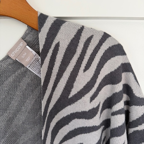 Chico's Women's Ruana Wrap Poncho Zebra Stripe Gray Embroidered Open Front S/M - Picture 3 of 9